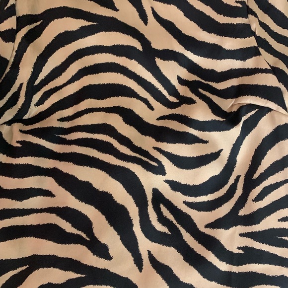 Puff Sleeve Zebra Print Blouse - Picture 2 of 3